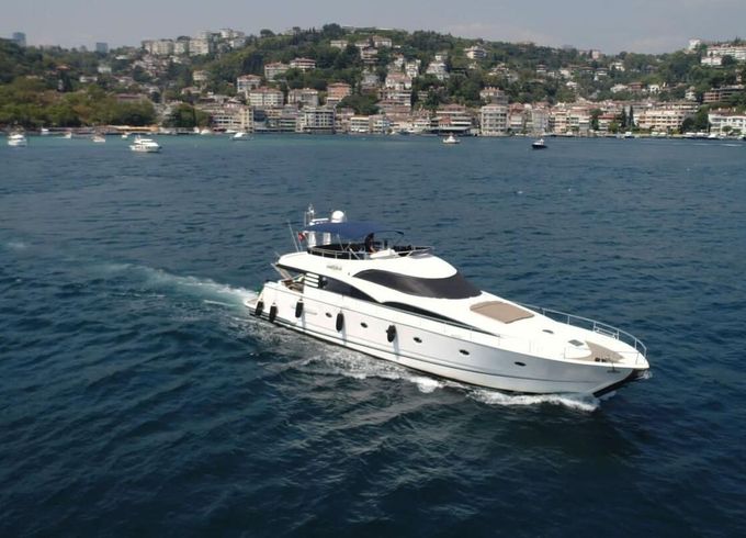 Motor yacht costom made 2018 2400hp