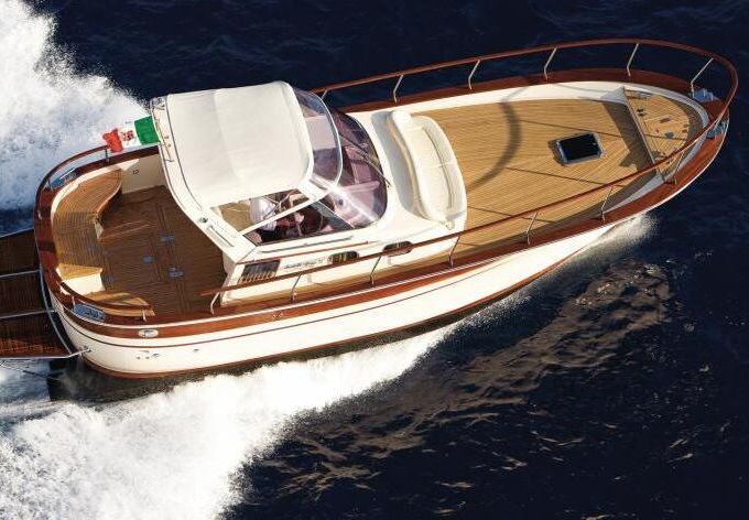Motorboat Fratelli Aprea Gozzo sorrento 32 630hp