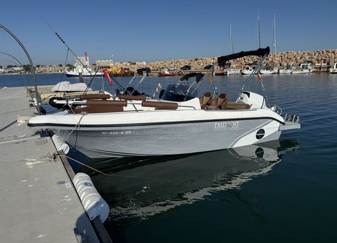 Motorboat Trident Open 630 150hp