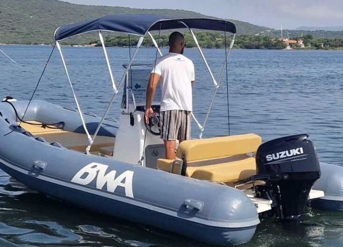 Boat without licence  Bwa o silmile 5.5 MT 40hp