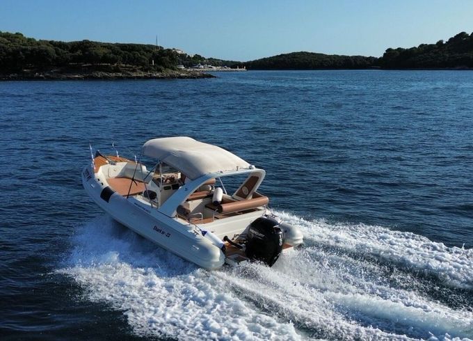 Motorboat GRGINIC MARINE SHARK RIB 23marine 23 150hp
