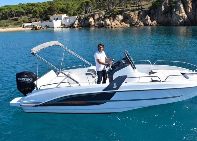 Motorboat Beneteau Flyer 6.6 Spacedeck 200hp