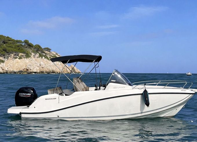 Motorboat Quicksilver Activ 605 Sundeck 150hp