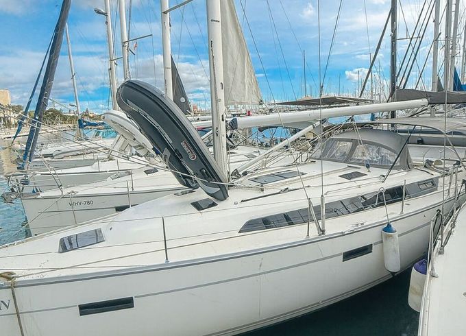 Sailboat Bavaria Cruiser 41 12.35m