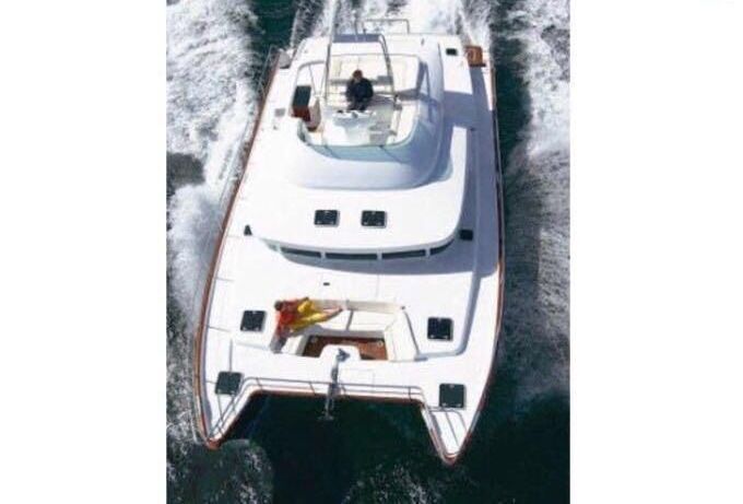 Motorboat LAGOON 43 Power Fly 600hp