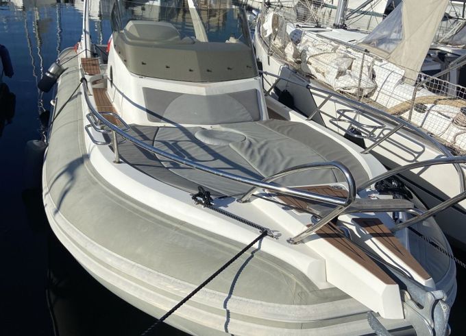 RIB Capelli Tempest 1000 WA 600hp