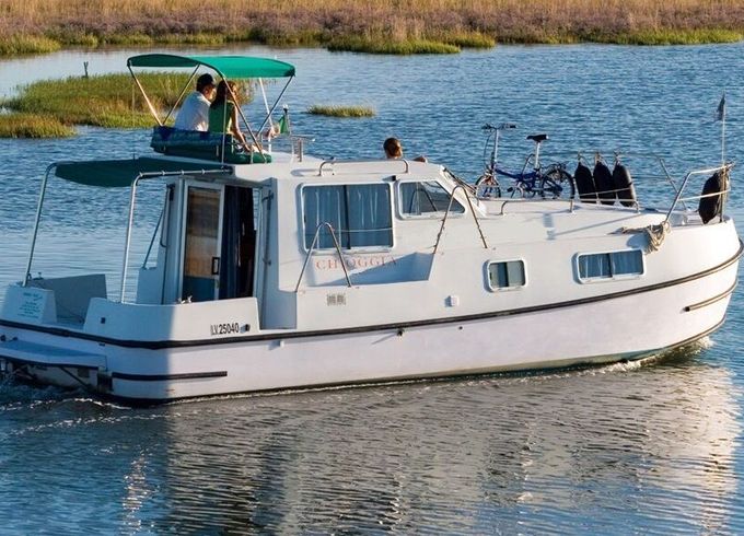 Houseboat New Con Fly First 30hp