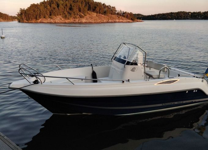 Motorboat Uttern S64 Exklusive 190hp