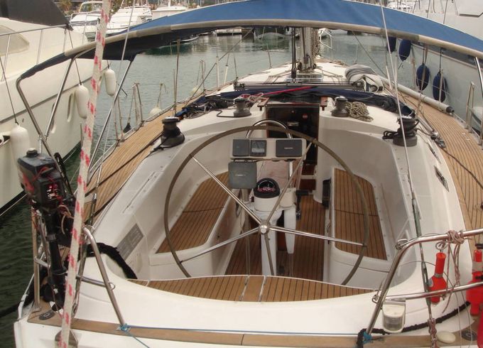 Sailboat Dufour classic 50 15m