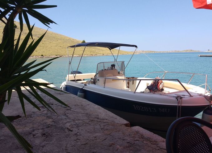 Motorboat Brava Mongolija 22 200hp