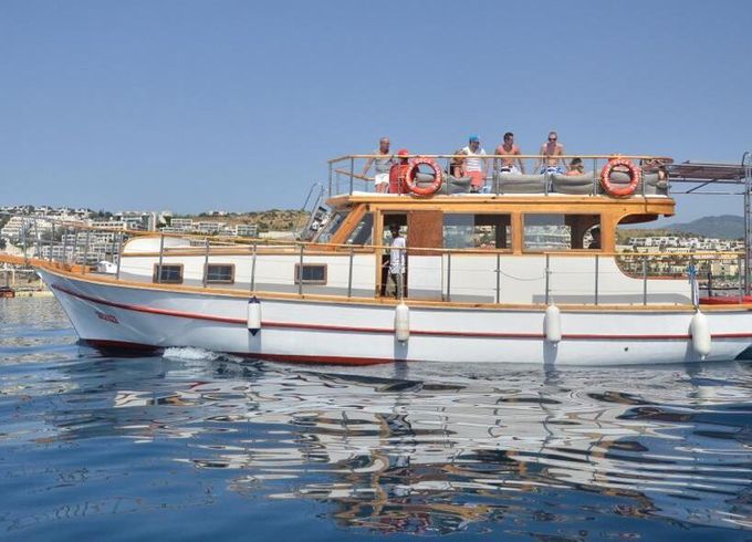 Motorboat By Zar Goca Usen 250hp