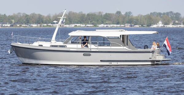Motorboat Linssen 40 SL Sedan 110hp