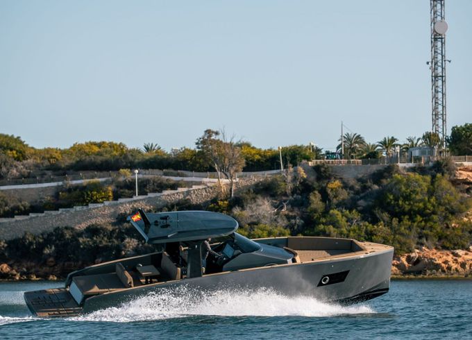 Motor yacht Tesoro Yachts T40 440hp
