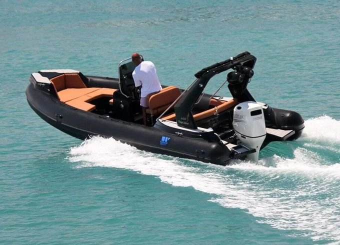 Motorboat Tiger Marine Topline 650 200hp