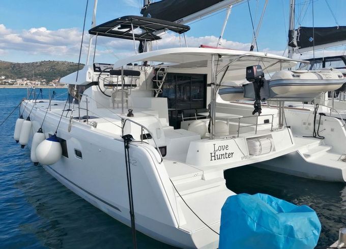 Catamaran Lagoon-Bénéteau Lagoon 42 - 4 + 2 cab. 12.8m