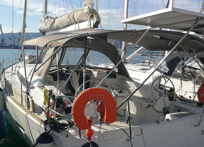 Sailboat Jeanneau Sun Odyssey 439 13.4m