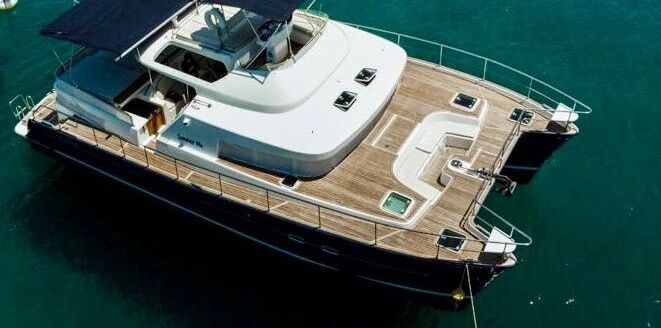 Motorboat LAGOON 43 POWER 580hp