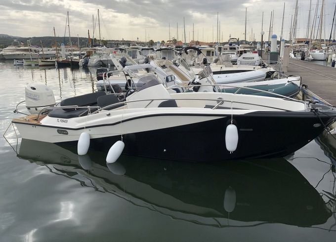 Motorboat CLEAR LIBRA 650 Open 150hp