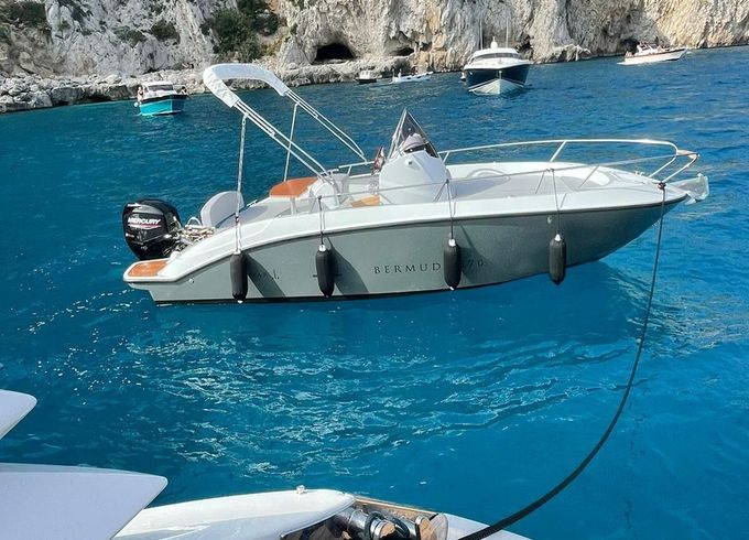 Motorboat Clear Aries 40hp