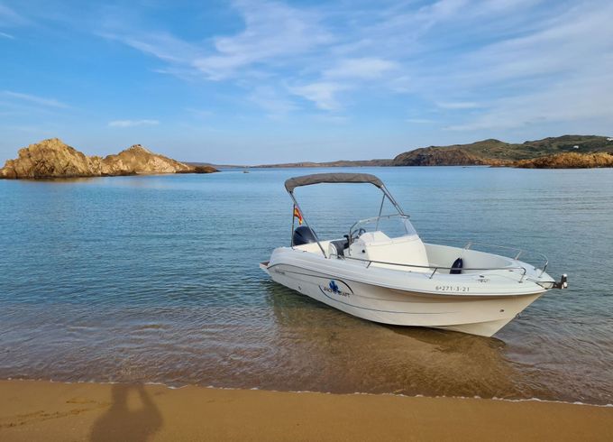 Motorboat PACIFIC CRAFT OPEN 625 130hp