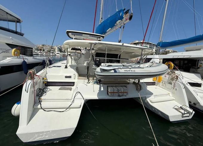 Catamaran Lagoon 42 12.8m