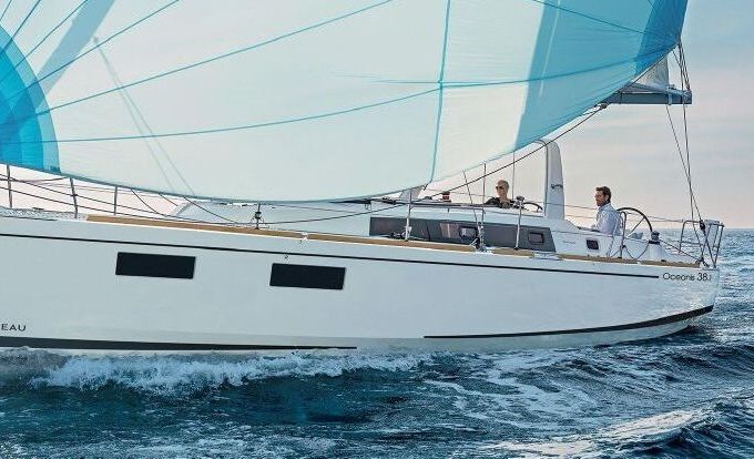 Sailboat Bénéteau Oceanis 38.1 11m