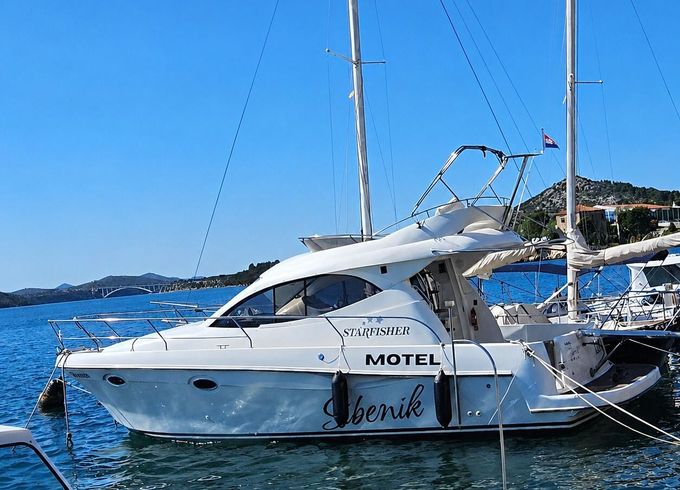 Motorboat Starfisher 30 Fly