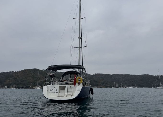 Sailboat Beneteau Oceanis 40 12m