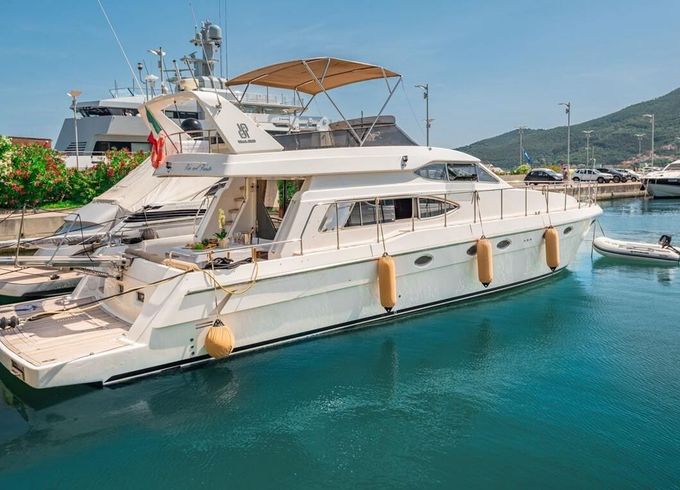 Motorboat Della Pieta 56 Fly Asterion 1000hp