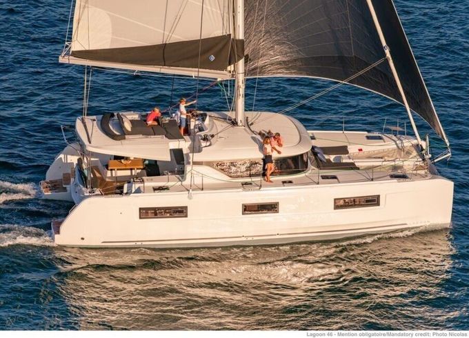 Catamaran LAGOON 46 13.99m