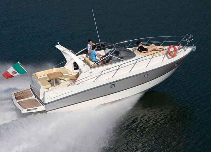 Motorboat Cranchi Zaffiro 32 460hp