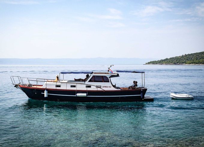 Motorboat Custom Leut 80hp