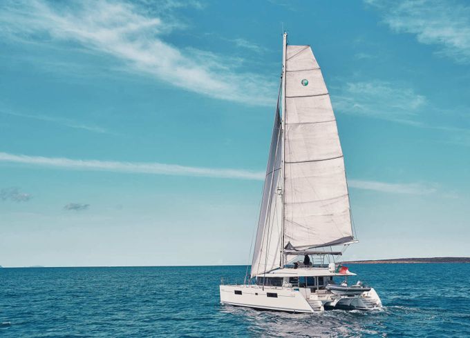 Catamaran Lagoon 560 FULL LUXE 17.97m