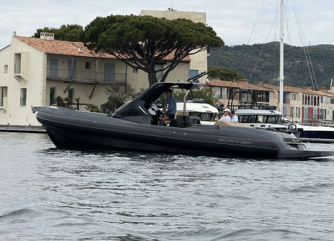 Motorboat Scanner Envy 1100 700hp
