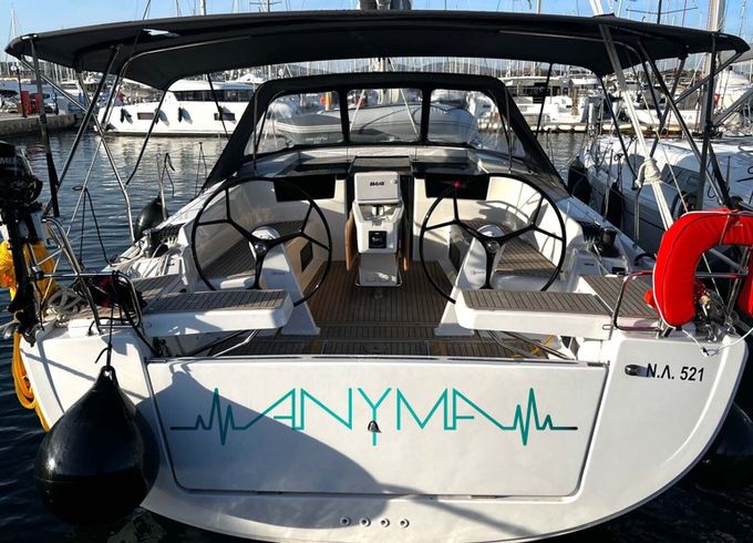 Sailboat Hanse 418 12m