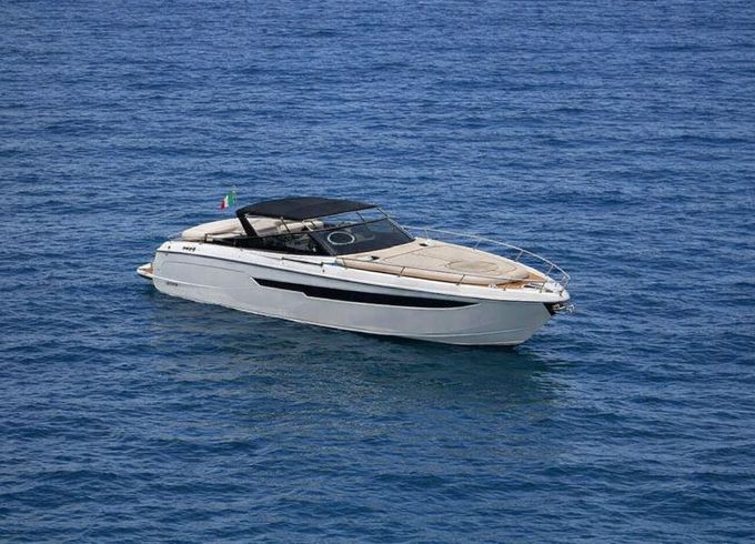 Motorboat Cranchi Endurance 30 350hp
