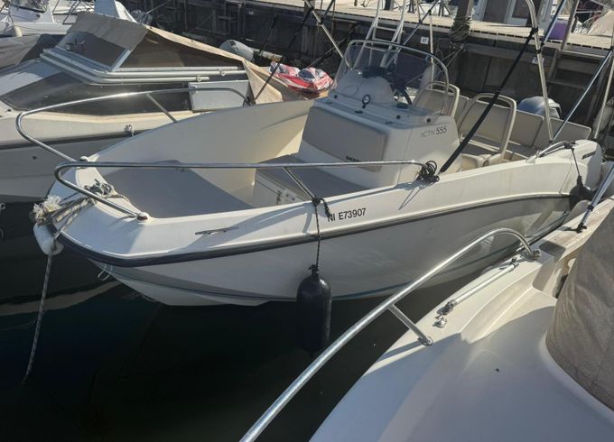 Motorboat Quicksilver Quicksilver 555 100hp