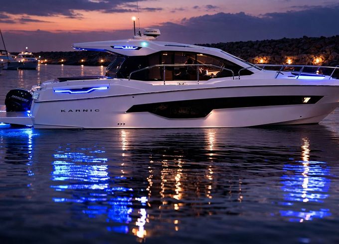 Motorboat Karnic S37X 700hp