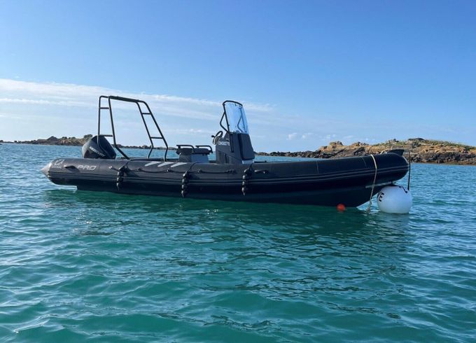 RIB Zodiac PRO 750 200hp