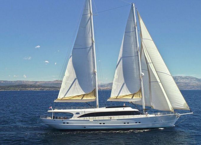 Sailing yacht Custom Built Acapella 49m