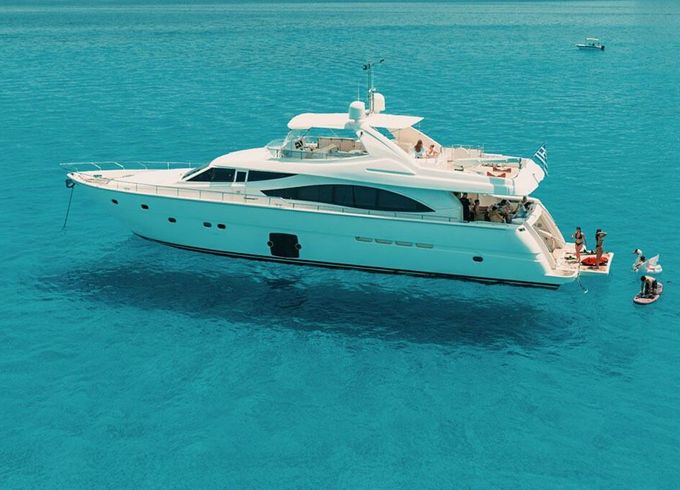 Motor yacht Ferretti 830 3600hp