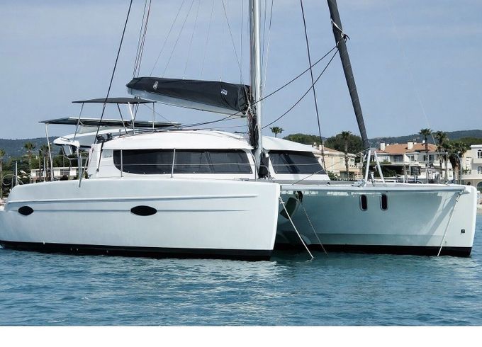 Catamaran Fountaine Pajot Lipari 41 11m
