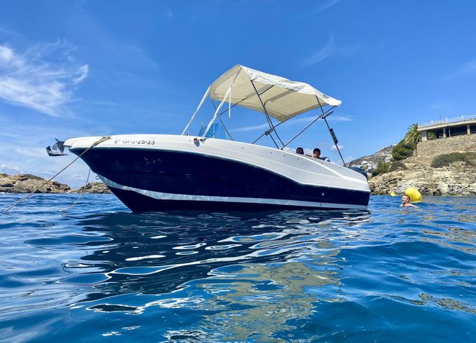 Motorboat Rio 650 sol 150hp