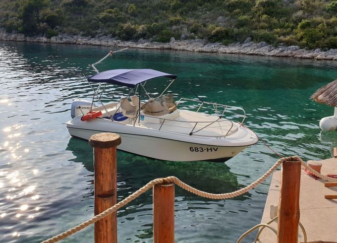 Motorboat Insidias Fly - 200HP FREE FUEL &amp; SKIPPER 200hp