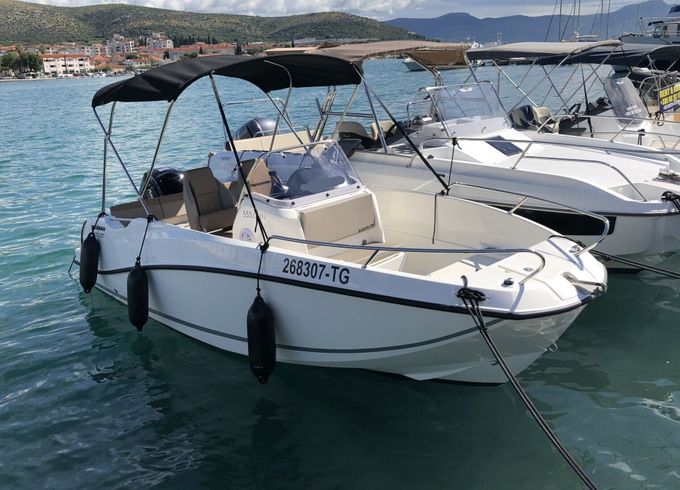 Motorboat Quicksilver Activ 555 Open 115hp