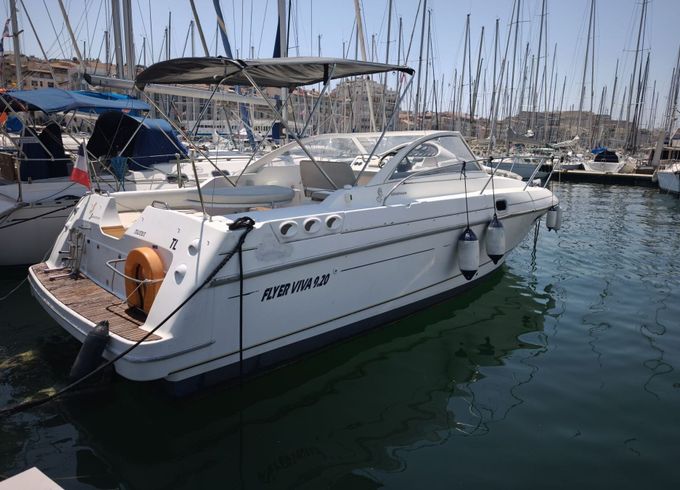 Motorboat Beneteau Flyer 9.2 450hp