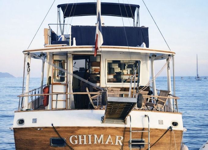 Motor yacht AMERICAN MARINE PRIVATE LTD GRAND BANKS 50 350hp