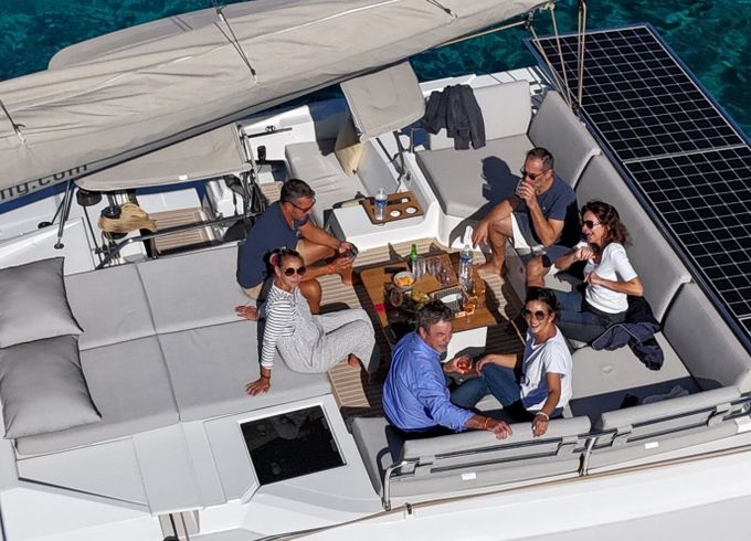 Catamaran Fountaine Pajot ELBA45 13.45m