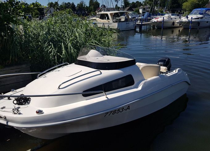 Motorboat Mystrali 430 15hp