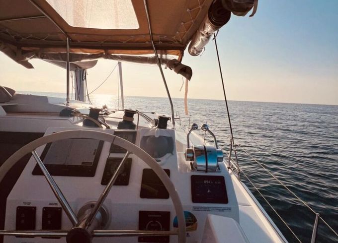 Catamaran Fountain Pajot Astrea 42 12.5m